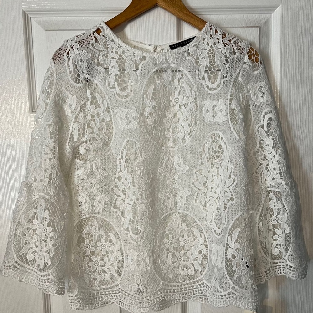 New- Beautiful Women’s White Blouse